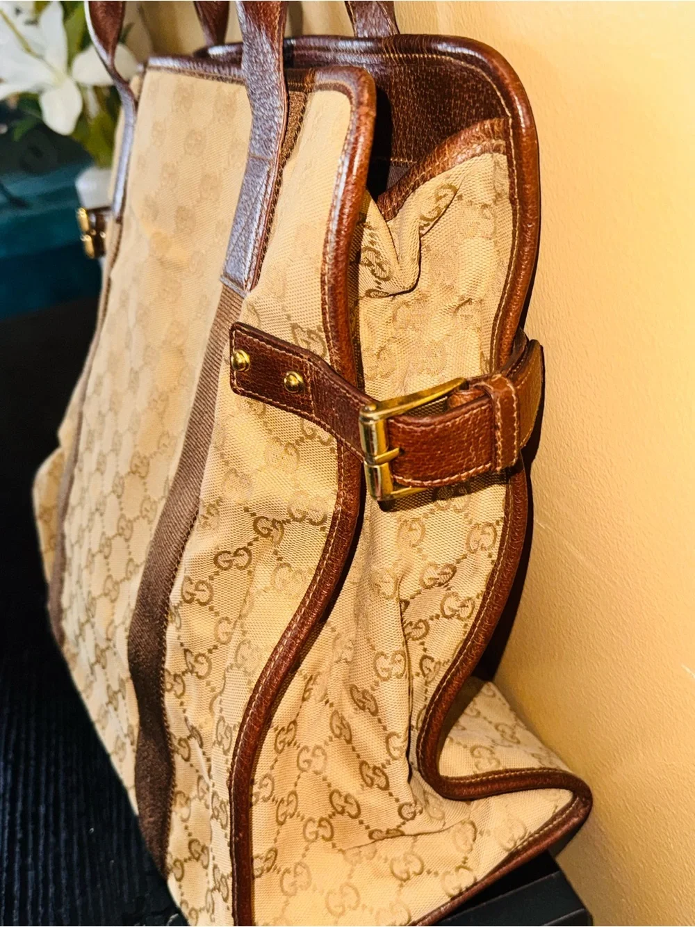 Gucci classic monogram